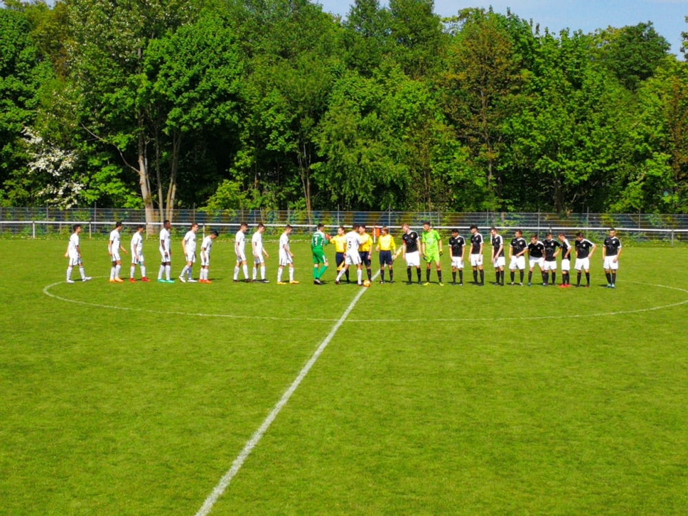 Dramatik pur auf dem G-Platz: U17 schlägt trotz Unterzahl Eintracht Frankfurt mit 2:1