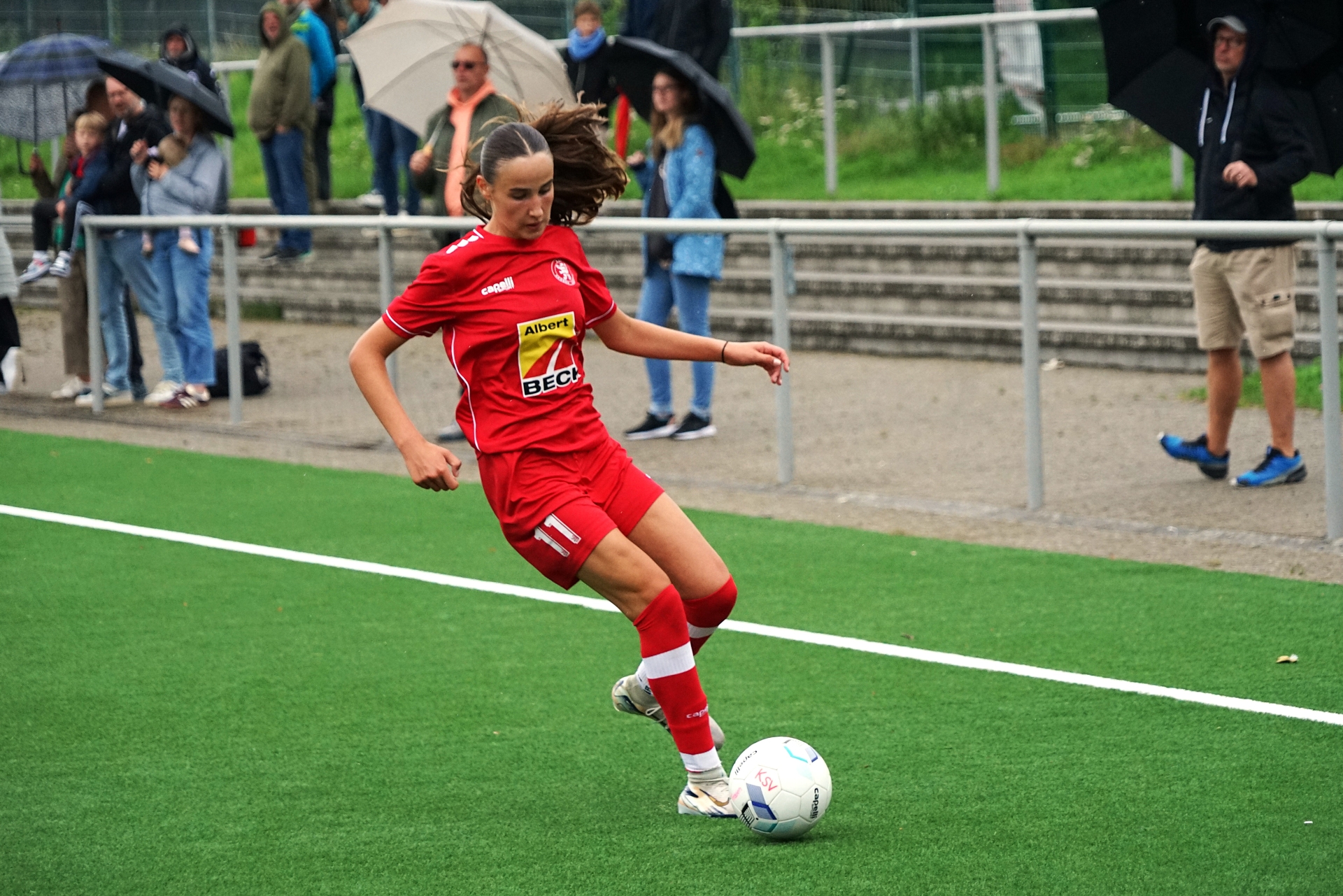 Junglöwinnen gewinnen im ersten Testspiel