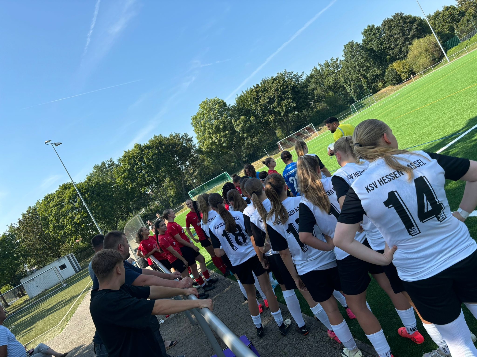 Trotz guter Leistung - B-Juniorinnen starten mit Niederlage in die Saison