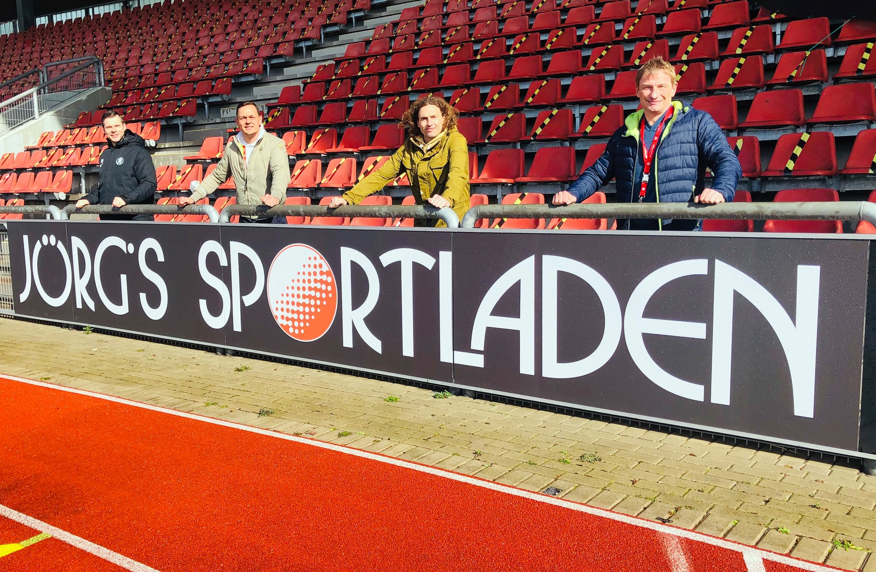 Nike und Jörg‘s Sportladen weiterhin Ausrüster der Löwen