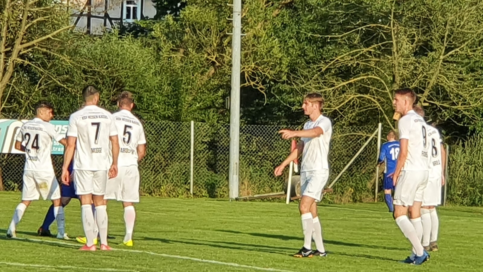 Löwen gewinnen in Brunslar 6:0