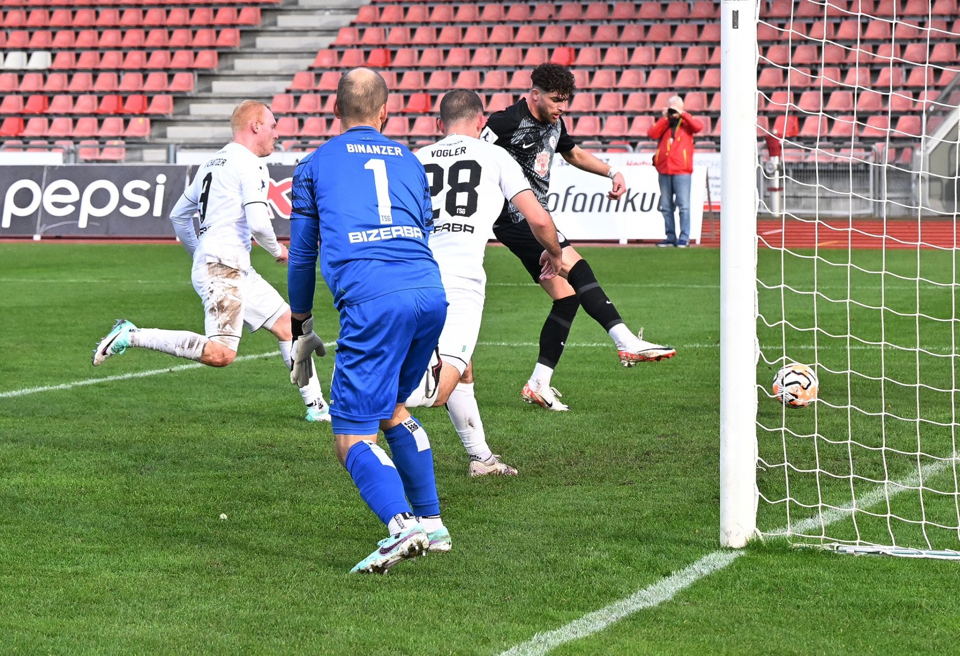 3:2 gegen Balingen - Toller Einstand fĂŒr  Kiene