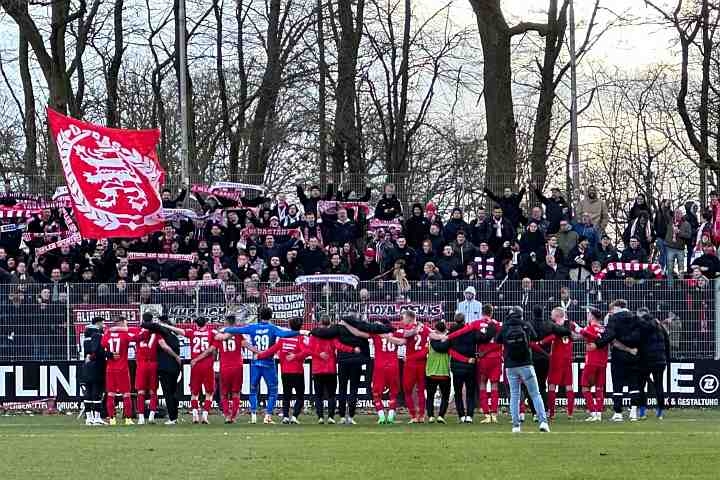 KSV Hessen erreicht Viertelfinale des Hessenpokals