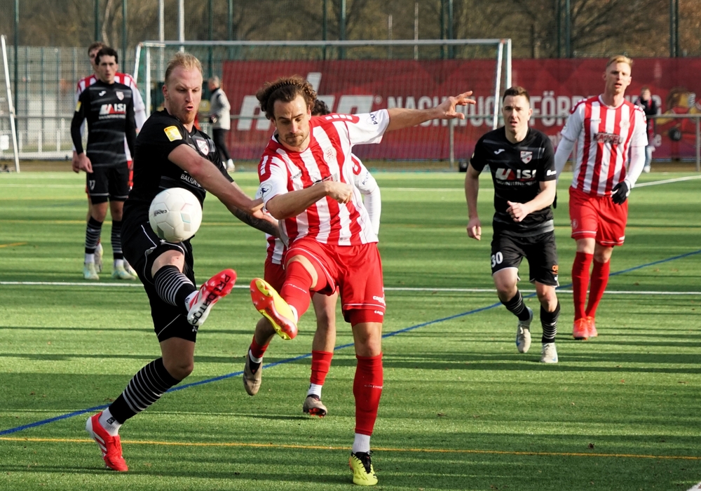 Löwen mit Unentschieden im Nachbarschaftsduell