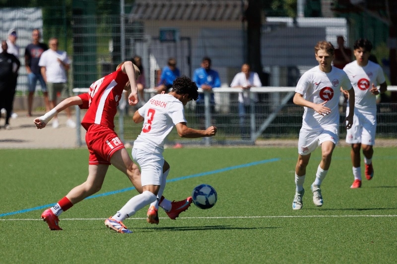 Spitzenspiel der C-Junioren Hessenliga (U15) endet mit leistungsgerechtem Remis