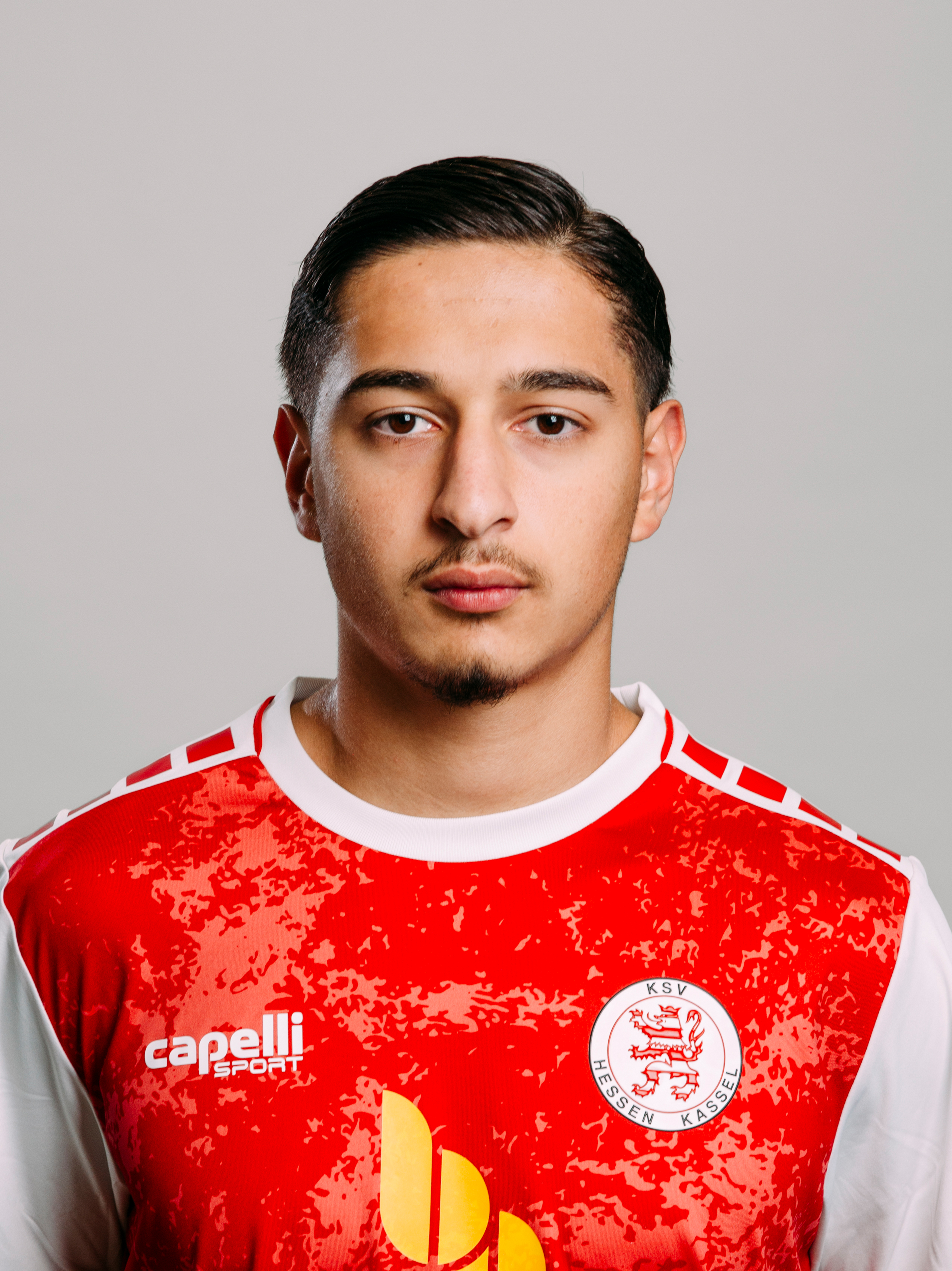 Emre Boeyuekata
