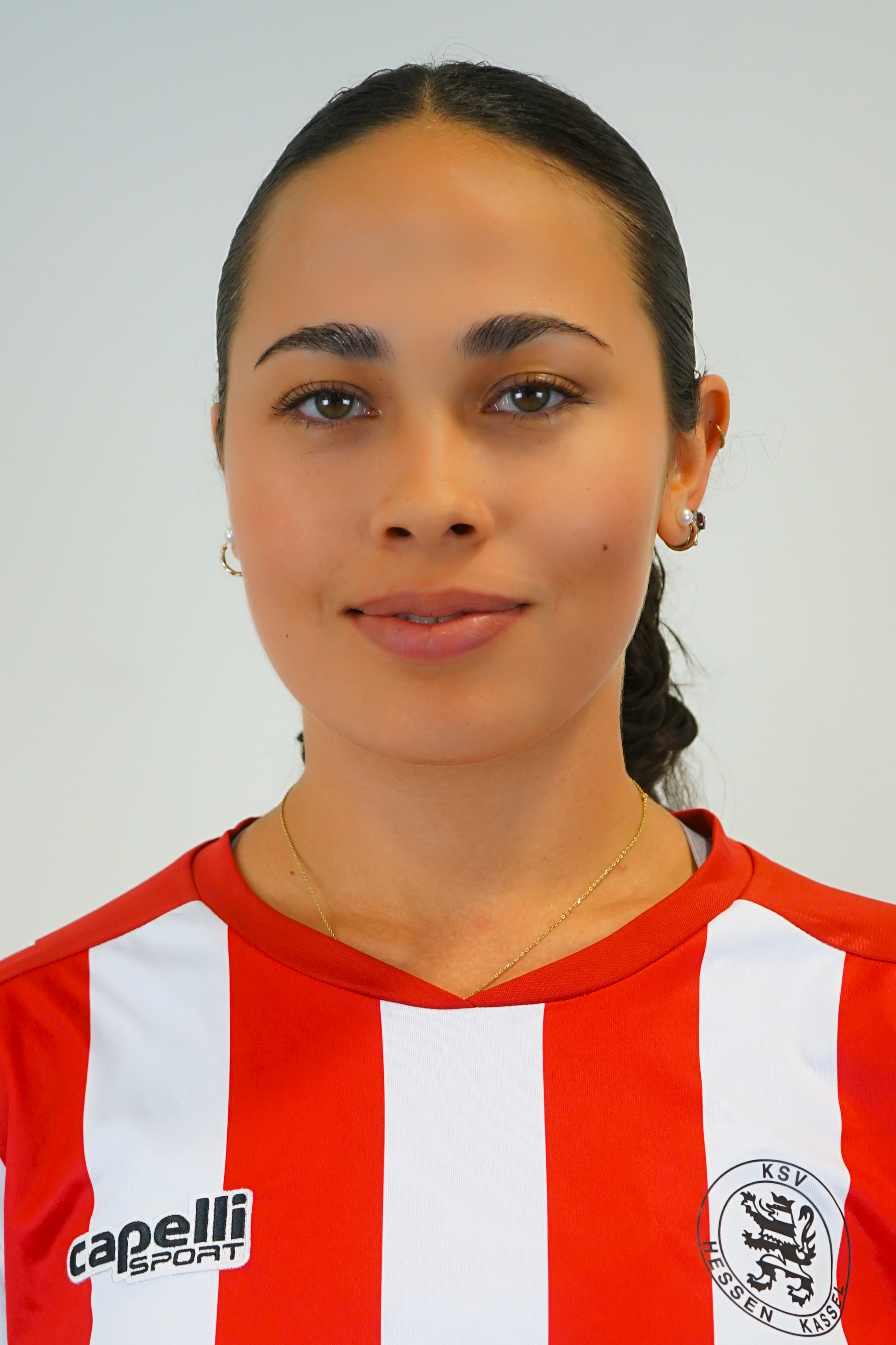 Gopala, Leena Annita