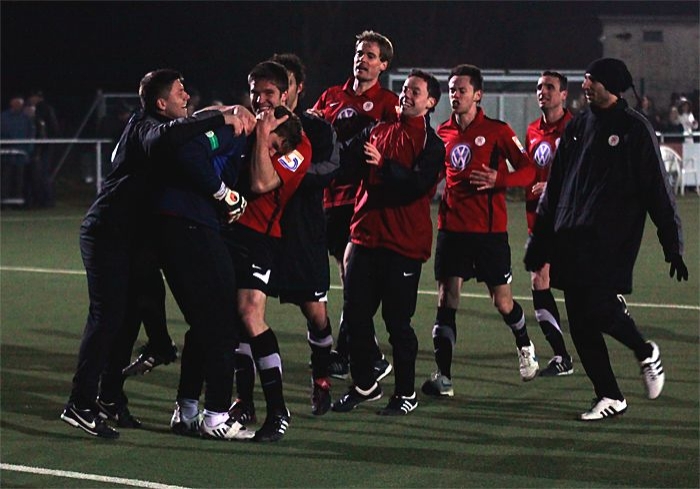 L&ouml;wen nach Elfmeter-Krimi nun gegen Kickers Offenbach