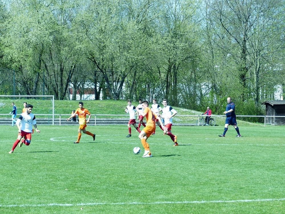 U17 verliert nach guter erster Halbzeit klar gegen die Offenbacher Kickers