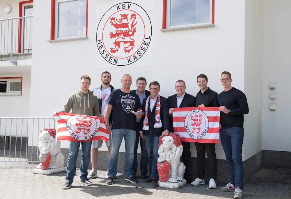 Fans feiern Saisonabschlussparty