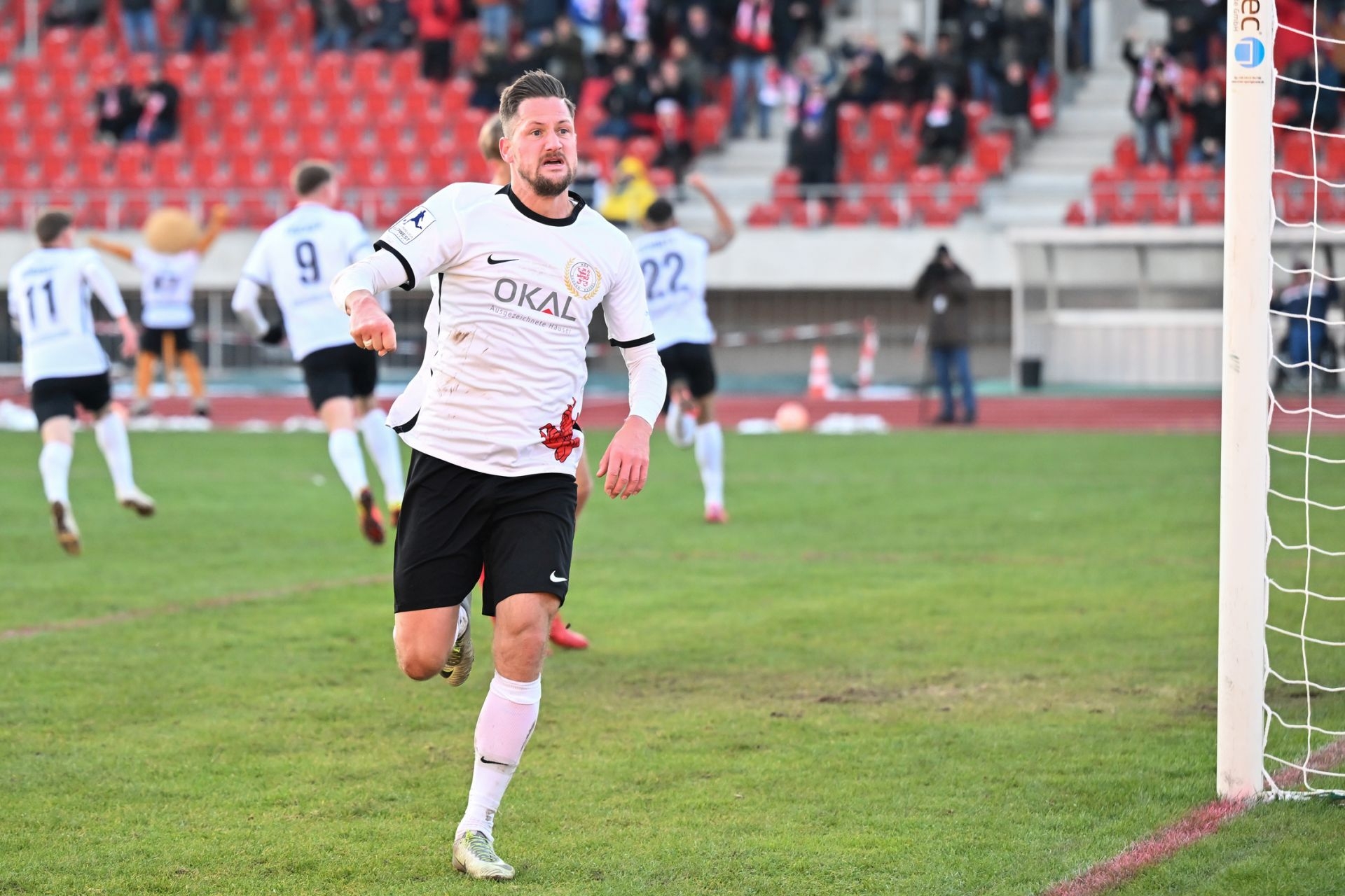Hendrik Starostzik spielt auch in der Saison 2023/24 für den KSV Hessen