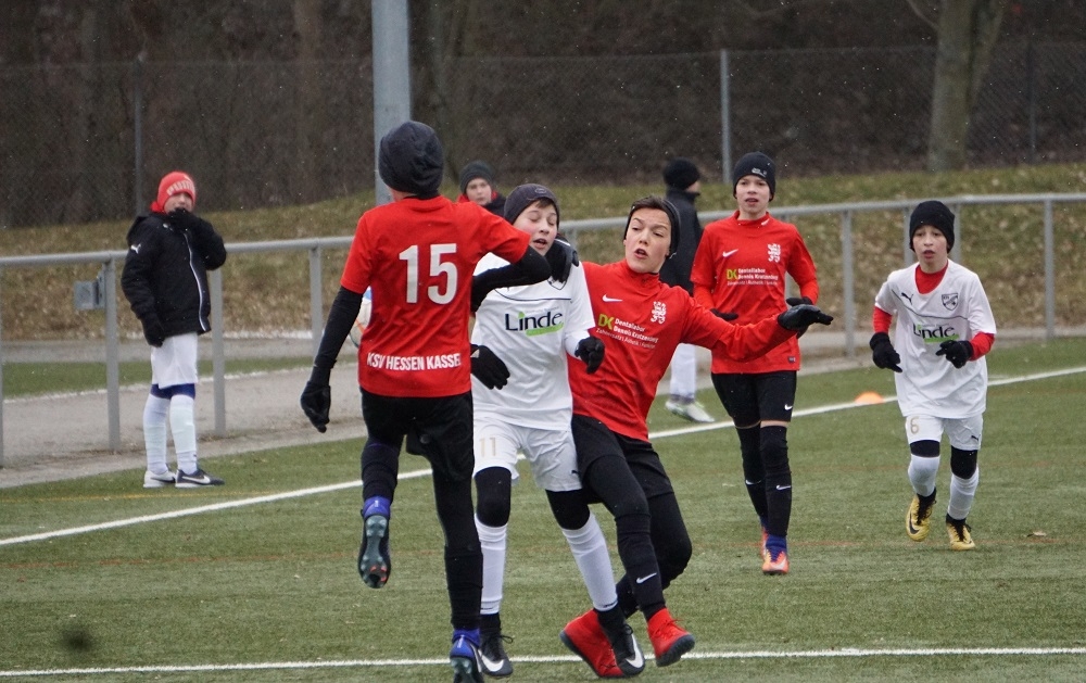 U12 gewinnt Derby gegen die U12 von KSV Baunatal souverän