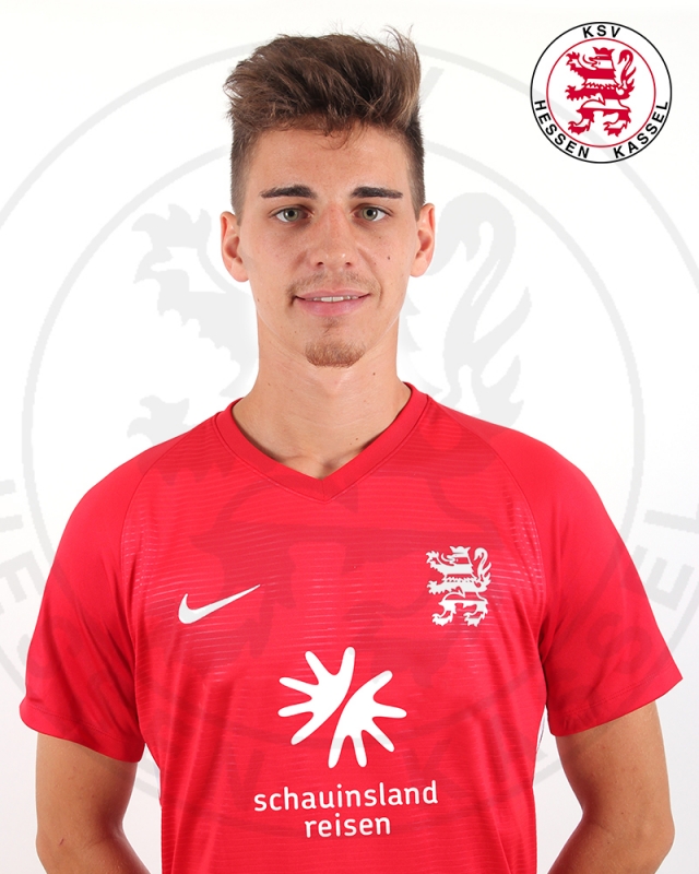 Luis Allmeroth auch in der kommenden Saison ein Löwe Luis Allmeroth auch in der kommenden Saison ein Löwe