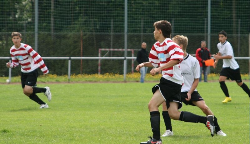 U17 L&ouml;wen erf&uuml;llen Pflichtaufgabe - Kqiraj entscheidet Spiel