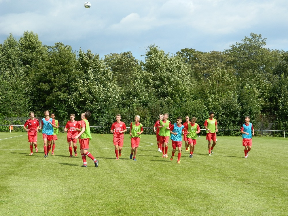 U17 Im L&ouml;wenk&auml;fig erfolgreich gegen Testspielgegner aus B&uuml;ckeburg