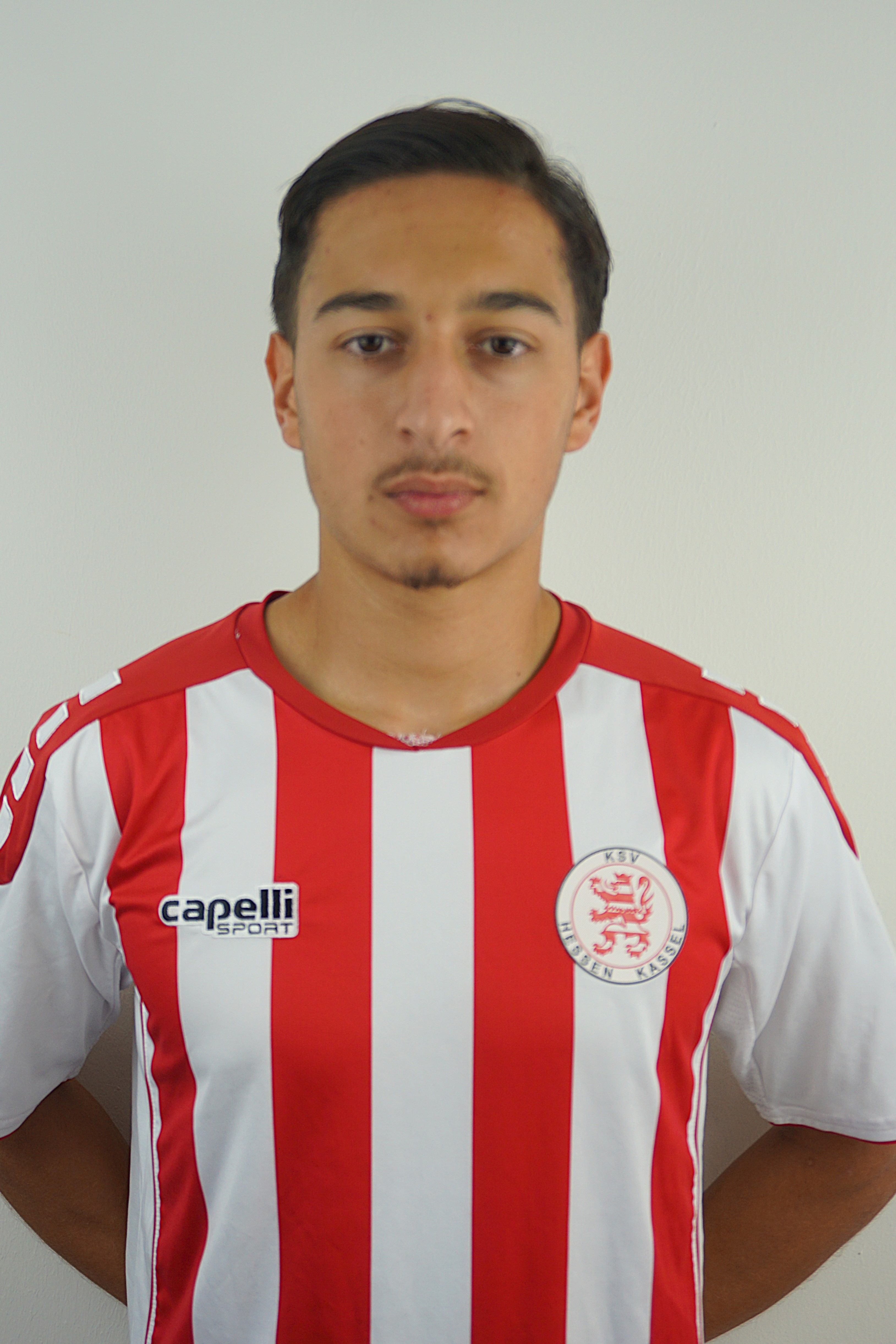 Emre Boeyuekata