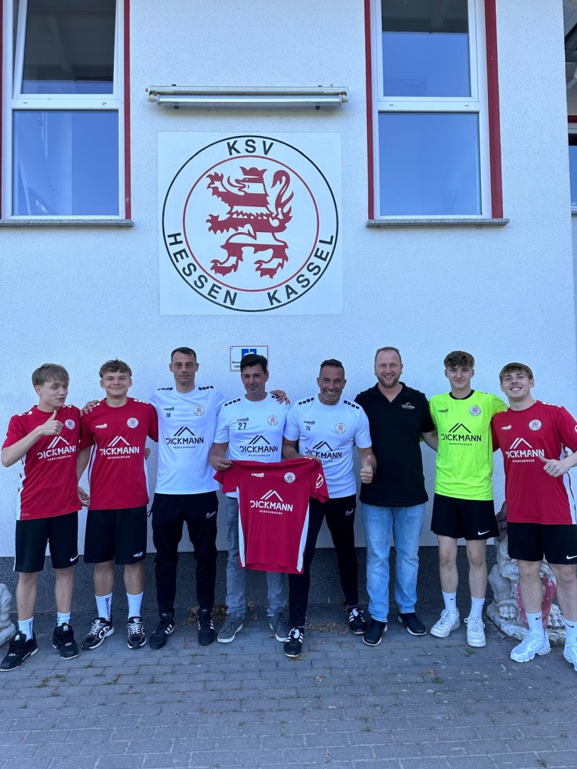 Fa. Dickmann Bedachungen GmbH auch in der Saison 2025/26 Sponsor der U19