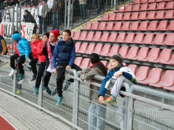 Herbstcampteilnehmer beim Heimspiel gegen Trier Herbstcampteilnehmer beim Heimspiel gegen Trier