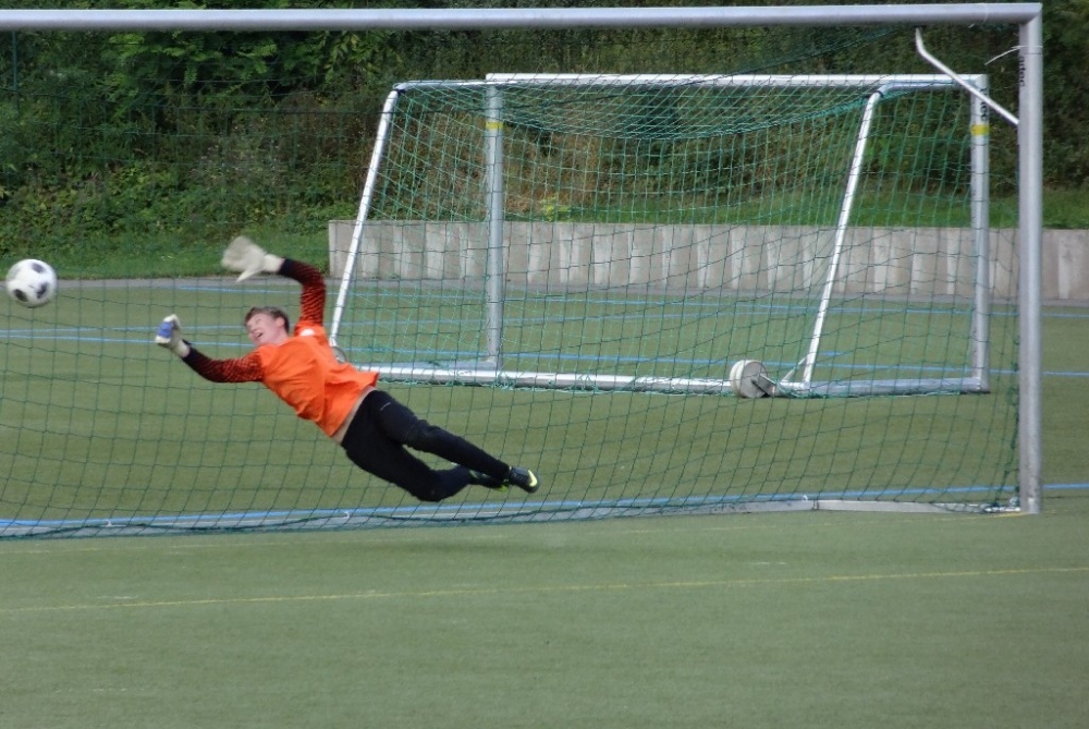 U15 gewinnt 4:0 in Vellmar / 3. Pflichtspiel, 3. Sieg