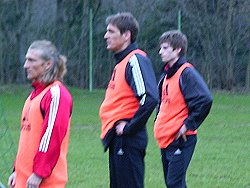 Wieder voll Konzentriert im Training: Chala, Schönewolf und Warnecke Wieder voll Konzentriert im Training: Chala, Schönewolf und Warnecke