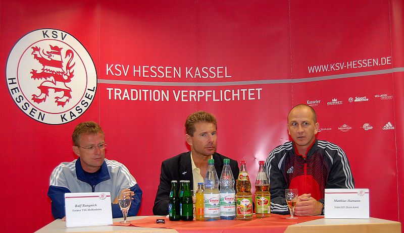 Pressekonferenz: Ralf Rangnick, Herbert Pumann, Matthias Hamann (v.l.)