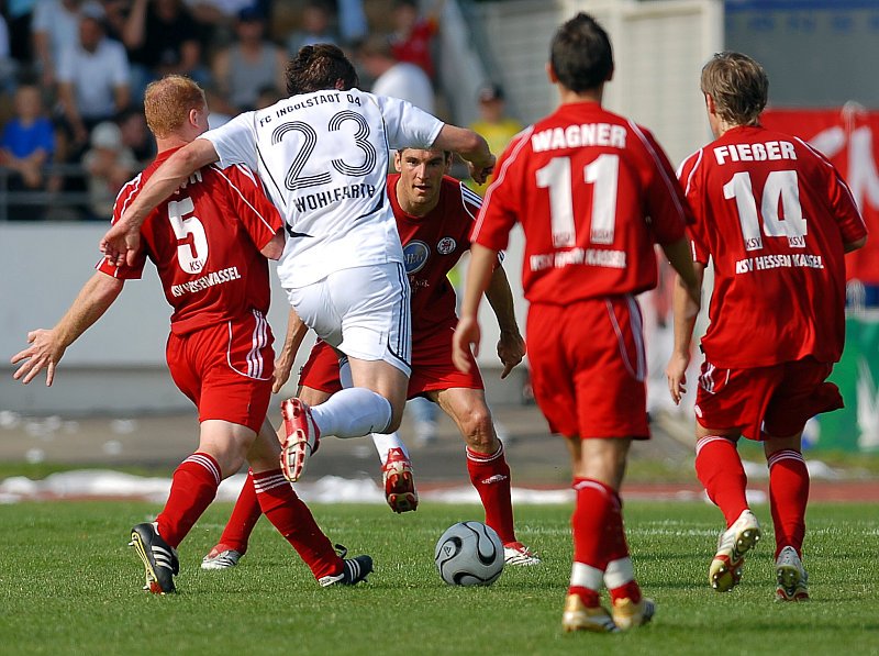 Vier mal KSV gegen Ingolstädter Steffen Wohlfarth (Foto: Sippel)