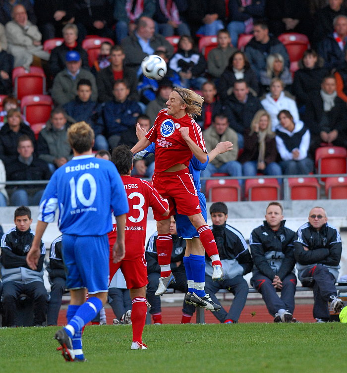 Kopfball Daniel Beyer