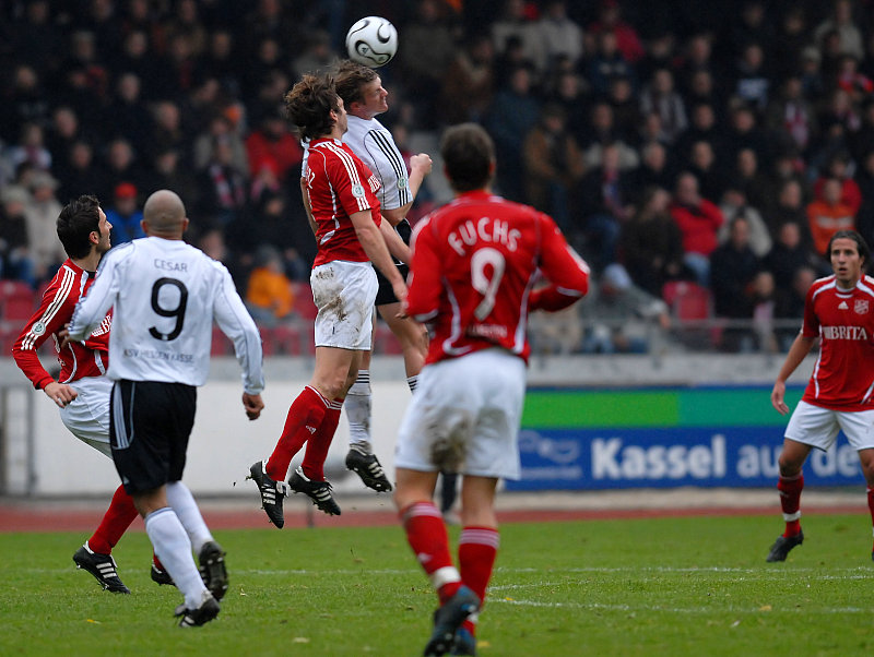 Kopfball Thorsten Bauer