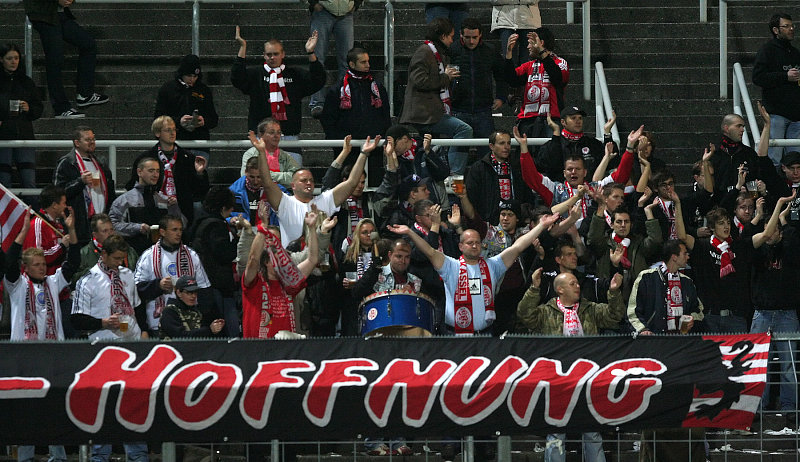 Kasseler Fan-Block im Stadion an der Gründwalderstraße