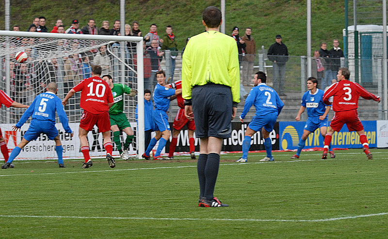 1:1 Anschlußtreffer durch Christoph Keim (re.)