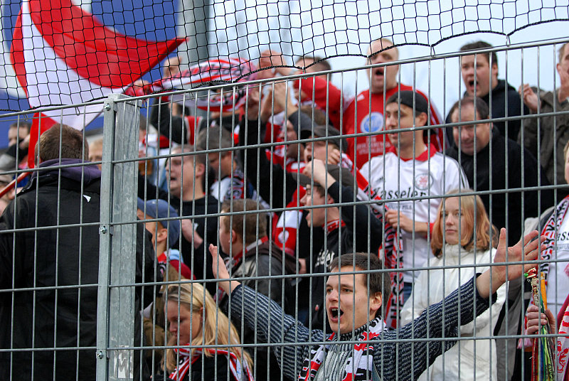 Kasseler Fan-Block im Dietmar-Hopp-Stadion