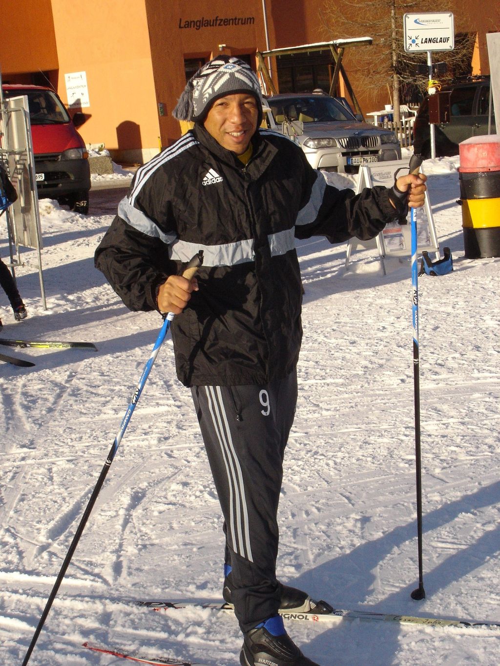 Cesar in der Schweiz das erste Mal auf Skiern