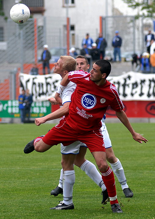 Kampf um den Ball - Bulut Aksoy (vorne) gegen Markus Lechner