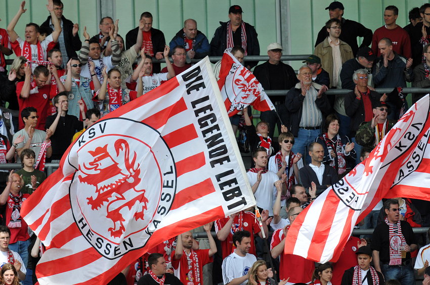 KSV Fans unterstützten lautstark die Mannschaft