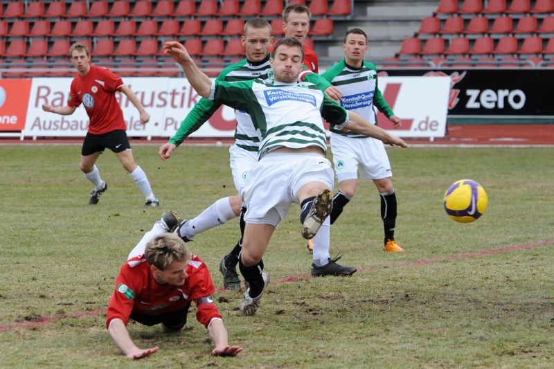 KSV Hessen - Greuther Fürth II: Dennis Tornieporth, Enrico Gaede, Thorsten Bauer