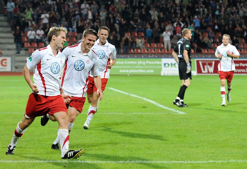 KSV Hessen - SC Pfullendorf: Jubel_Enrico Gaede, Tobias Damm, Mario Pokar und Rene Ochs KSV Hessen - SC Pfullendorf: Jubel_Enrico Gaede, Tobias Damm, Mario Pokar und Rene Ochs