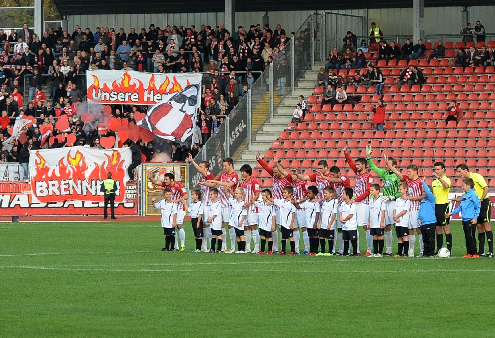 KSV Hessen - Waldhof Mannheim: Vor dem Anpfiff