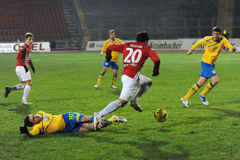 KSV Hessen Kassel, Braunschweig, Testspiel, Andreas Mayer, Christopher Nguyen KSV Hessen Kassel, Braunschweig, Testspiel, Andreas Mayer, Christopher Nguyen