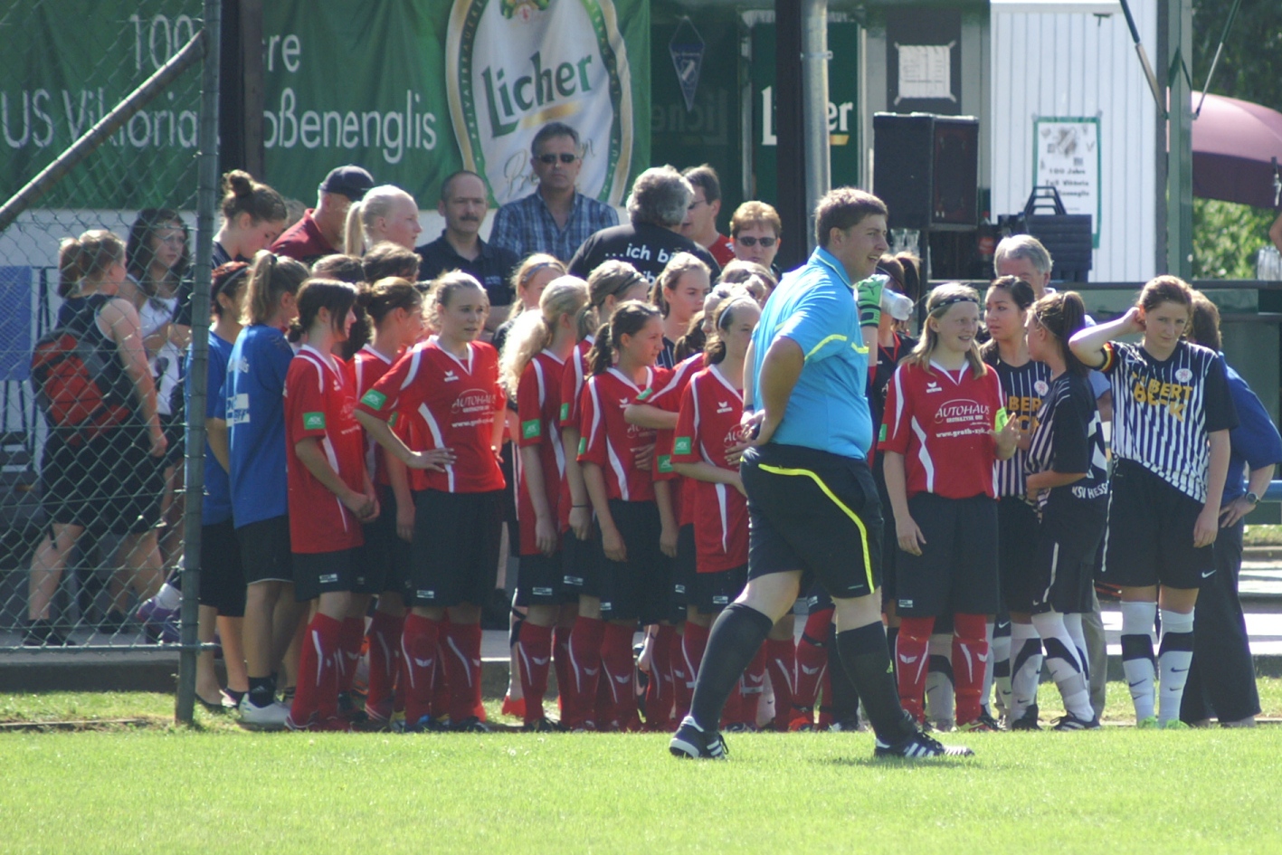 KSV B-Juniorinnen - Vikt. Großenenglis: Einlauf