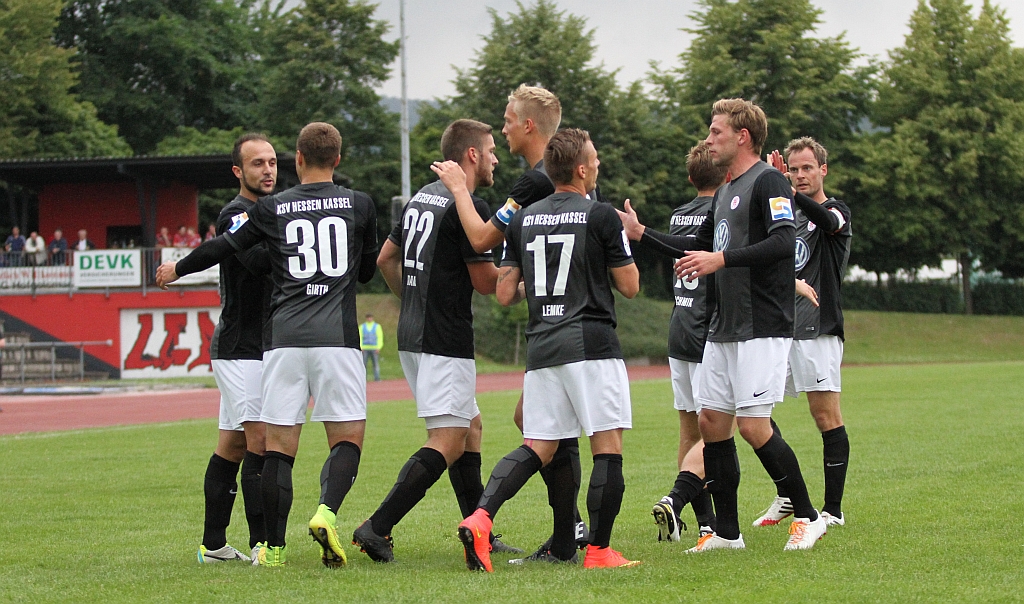 Torjubel nach dem 1:0 durch Lemke