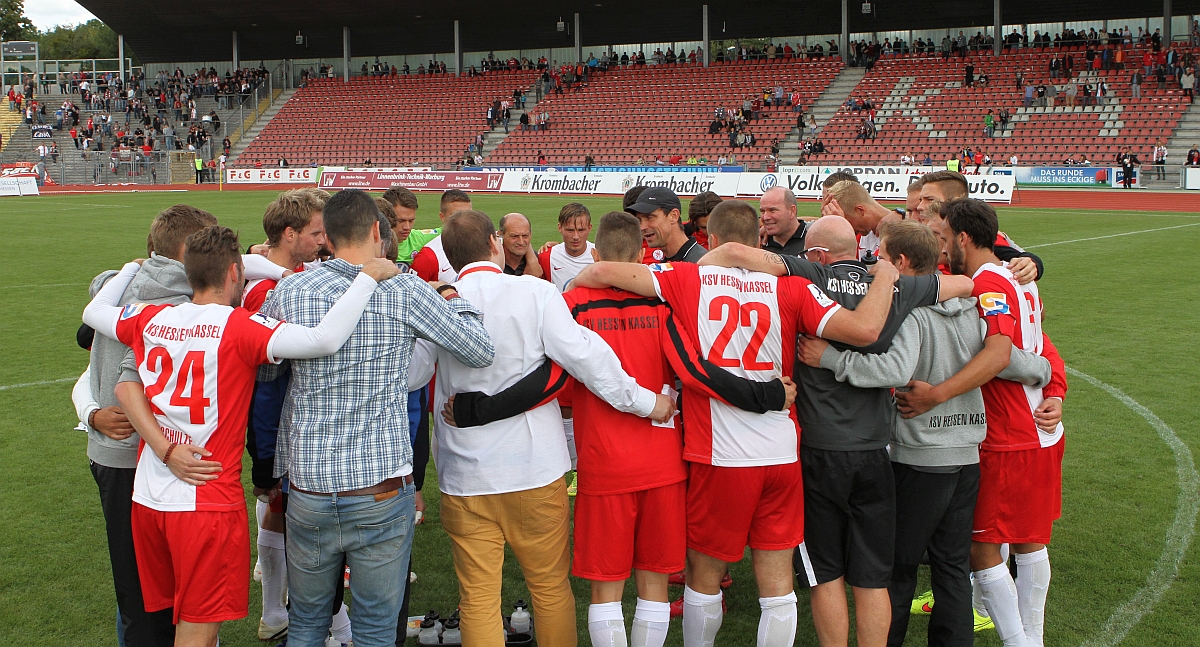 Spielerkreis nach Heimsieg