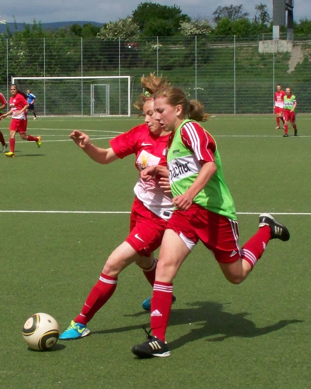 C-Mädchen - 1. FFC Frankfurt: Zweikampf