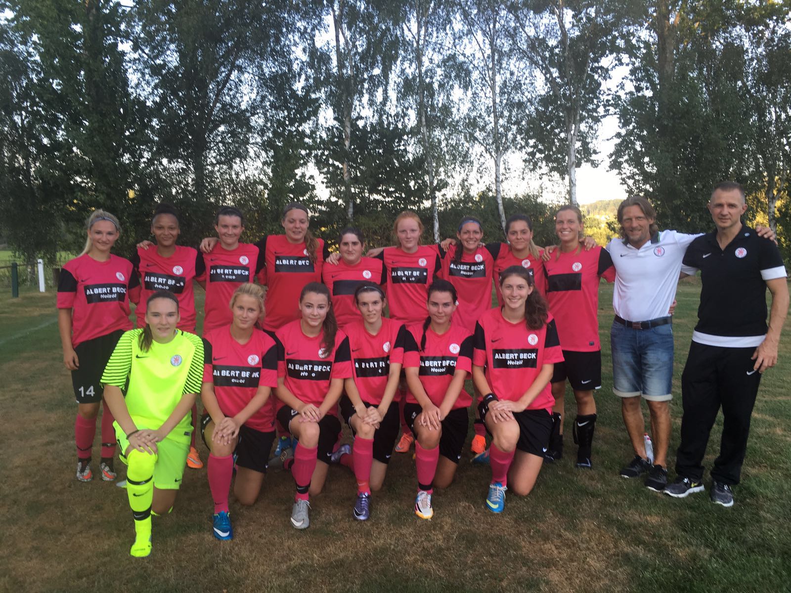 Frauen - erster Auftritt in Obermelsungen Frauen - erster Auftritt in Obermelsungen