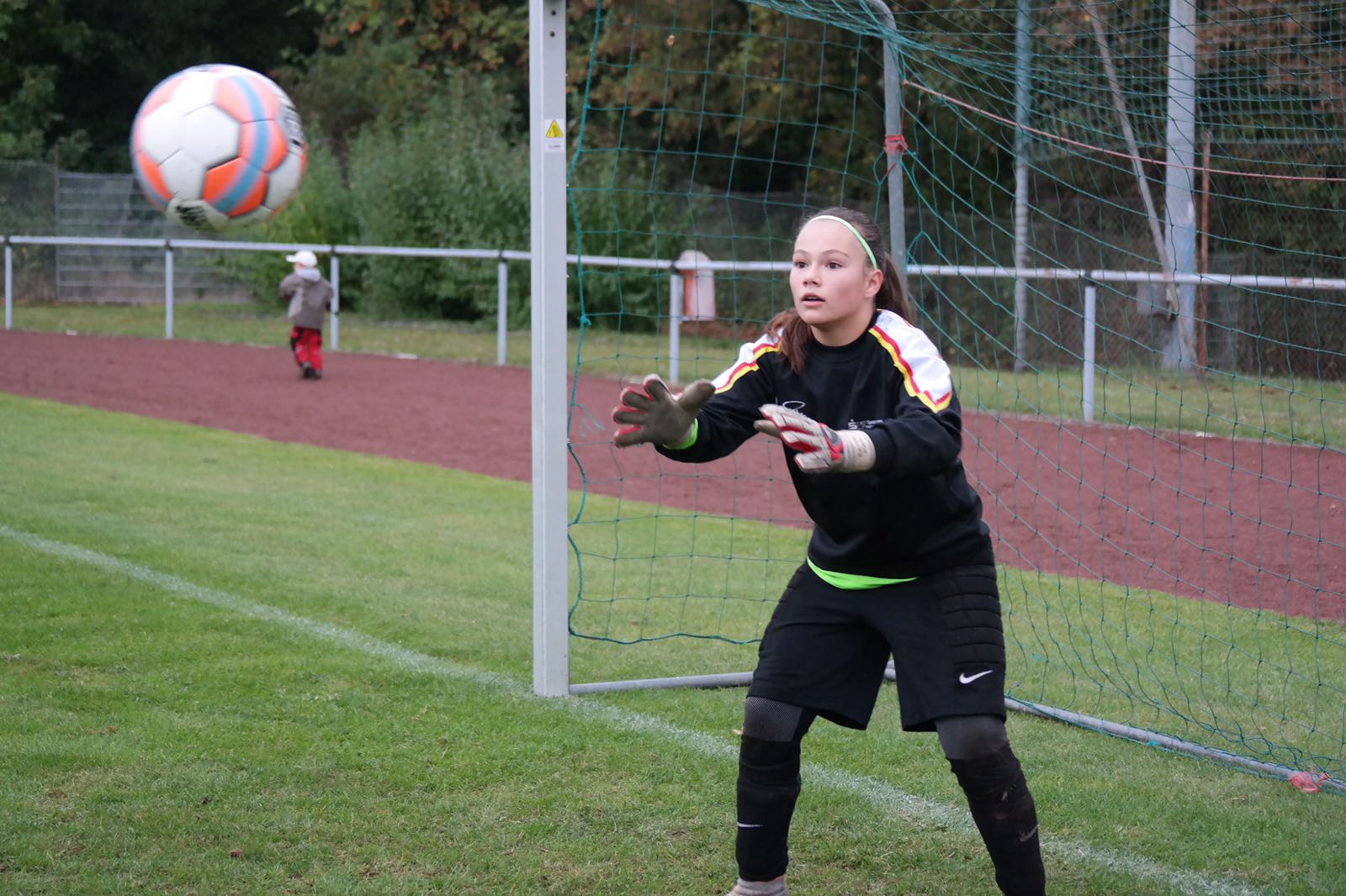 06_DM_Ilayda - sicherer Rückhalt.jpg 06_DM_Ilayda - sicherer Rückhalt.jpg