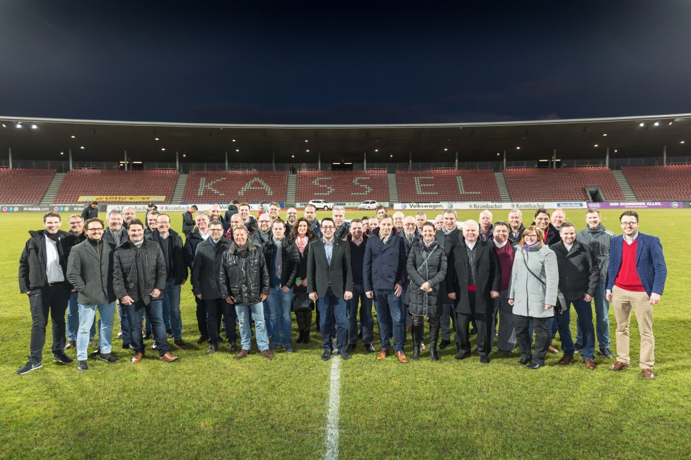 Wirtschaft trifft Sport: mowin.net, BVL, DEENET beim KSV Hessen Kassel. Spiel gegen Waldhof Mannheim, 24.02.2017 Wirtschaft trifft Sport: mowin.net, BVL, DEENET beim KSV Hessen Kassel. Spiel gegen Waldhof Mannheim, 24.02.2017