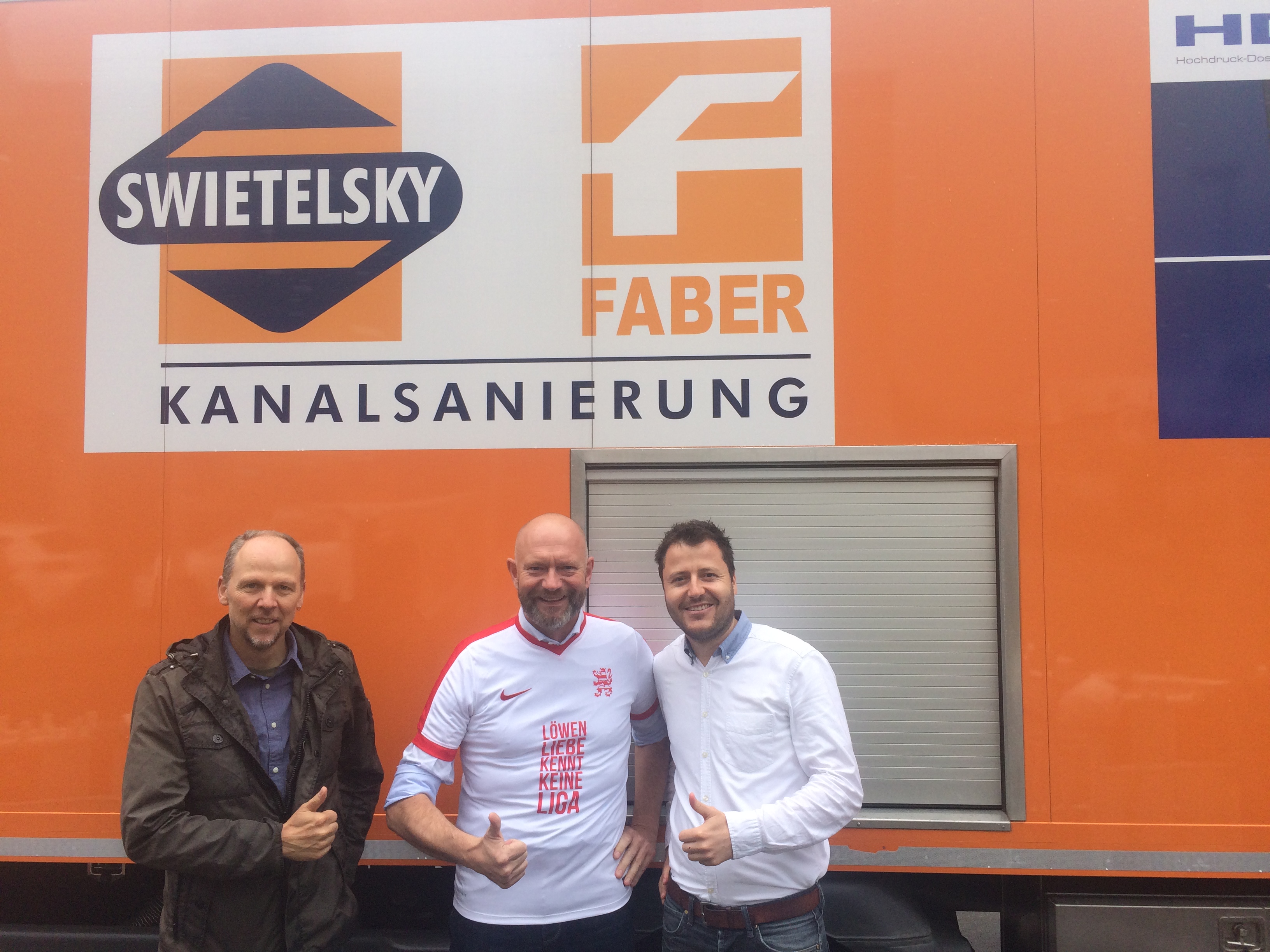 Direkt auf der Baustelle:  Jens Lüdecke, KSV-Aufsichtsrat, Bernd Schäfer (Swietelsky und Faber) und Michael Krannich (KSV-Geschäftsführer)