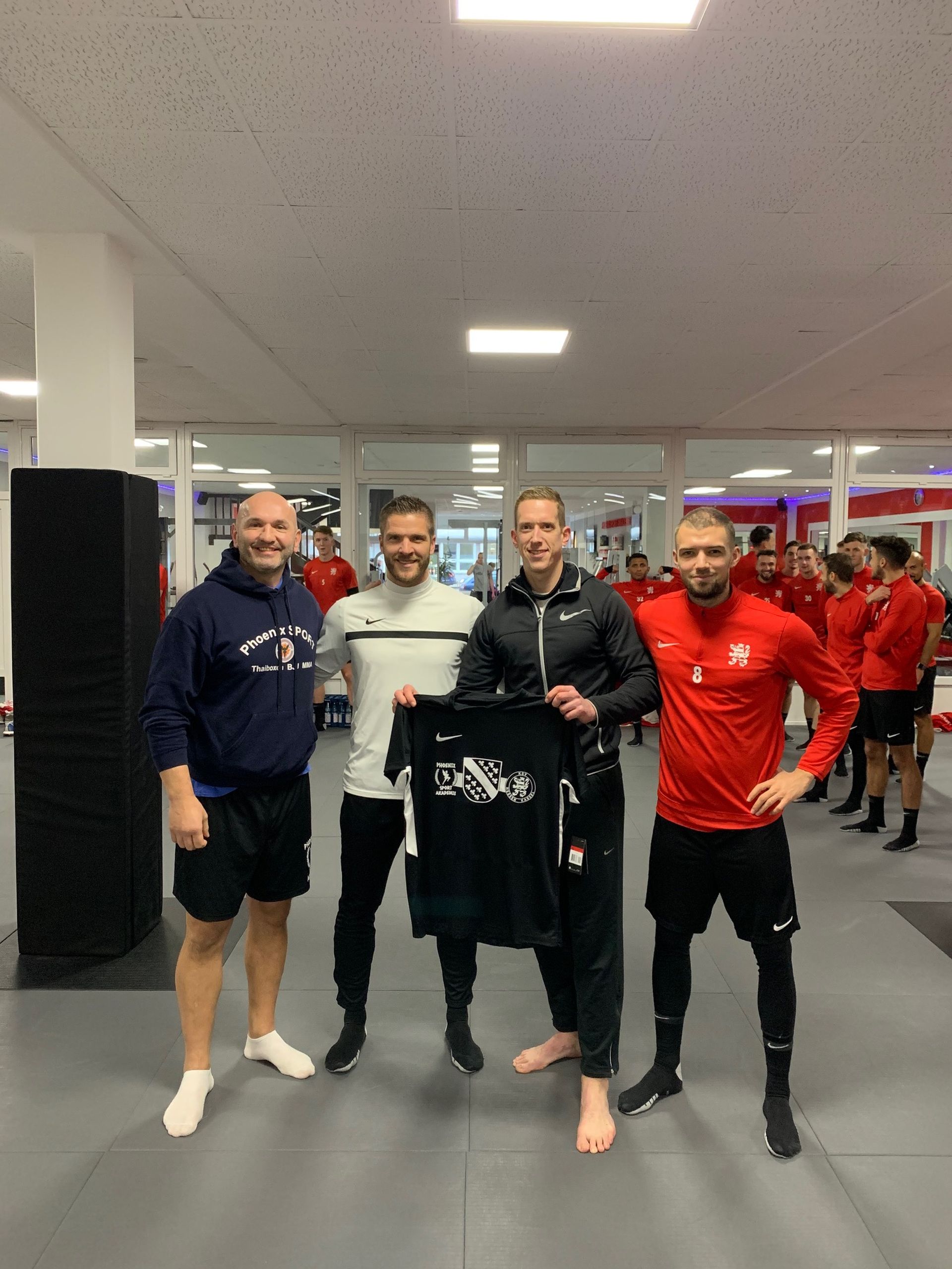 Phoenix Inhaber Marinko mit Cheftrainer Tobias Damm, KSV-Aufsichtsrat Flo Beisheim und KapitÀn Frederic Brill Phoenix Inhaber Marinko mit Cheftrainer Tobias Damm, KSV-Aufsichtsrat Flo Beisheim und KapitÀn Frederic Brill