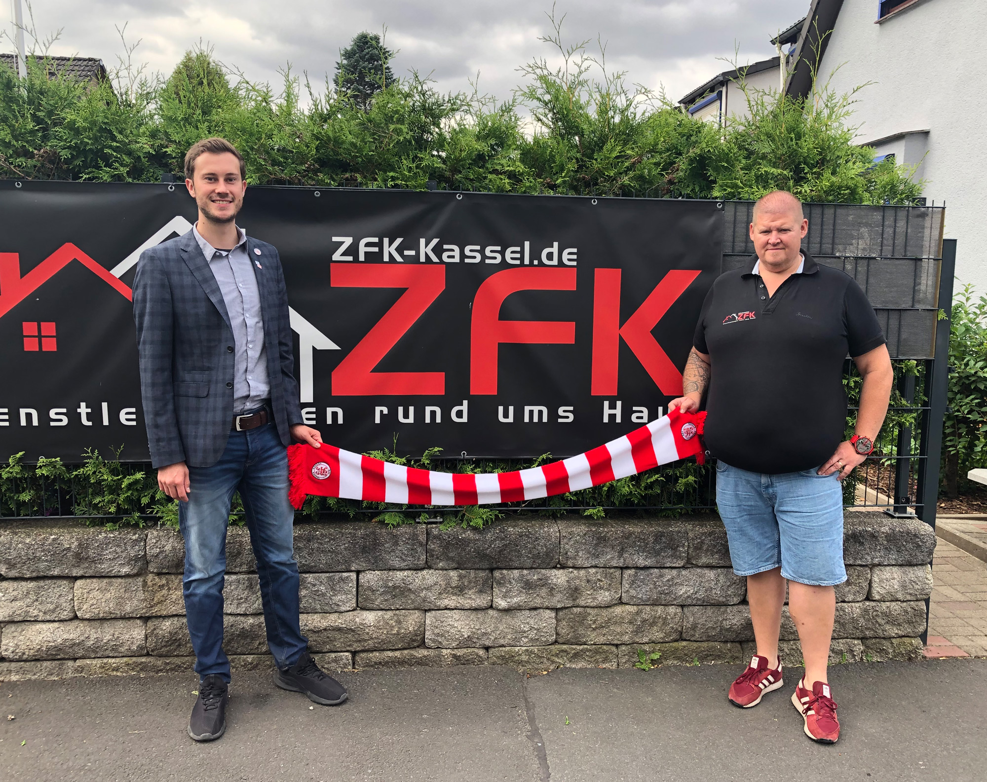 Thomas Dering (Geschäftsführer ZFK Dienstleistungen) mit Dennis Frank-Böckmann (KSV) Thomas Dering (Geschäftsführer ZFK Dienstleistungen) mit Dennis Frank-Böckmann (KSV)