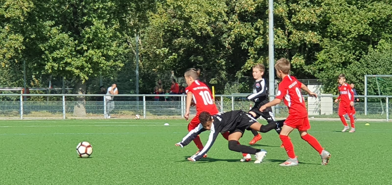 U10 weiss eigener Leistungsvergleich