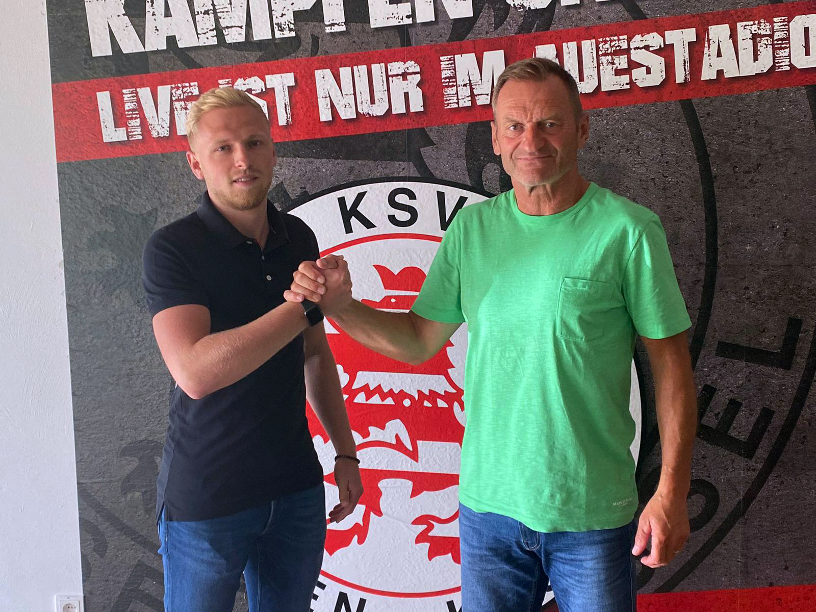 Michael Voss wird künftig als Teammanager der 1. Mannschaft aktiv sein. Im Bild rechts mit Jörg Müller, sportlicher Leiter Michael Voss wird künftig als Teammanager der 1. Mannschaft aktiv sein. Im Bild rechts mit Jörg Müller, sportlicher Leiter